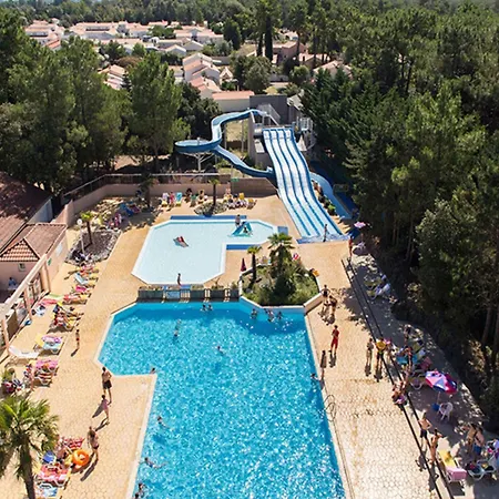 Confortable A Avec Piscine Partagee Holiday home